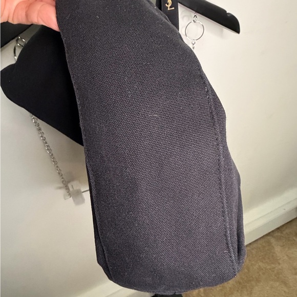 Yves Saint Laurent Black Tote with Gold Embroidered YSL Logo - Picture 5 of 12